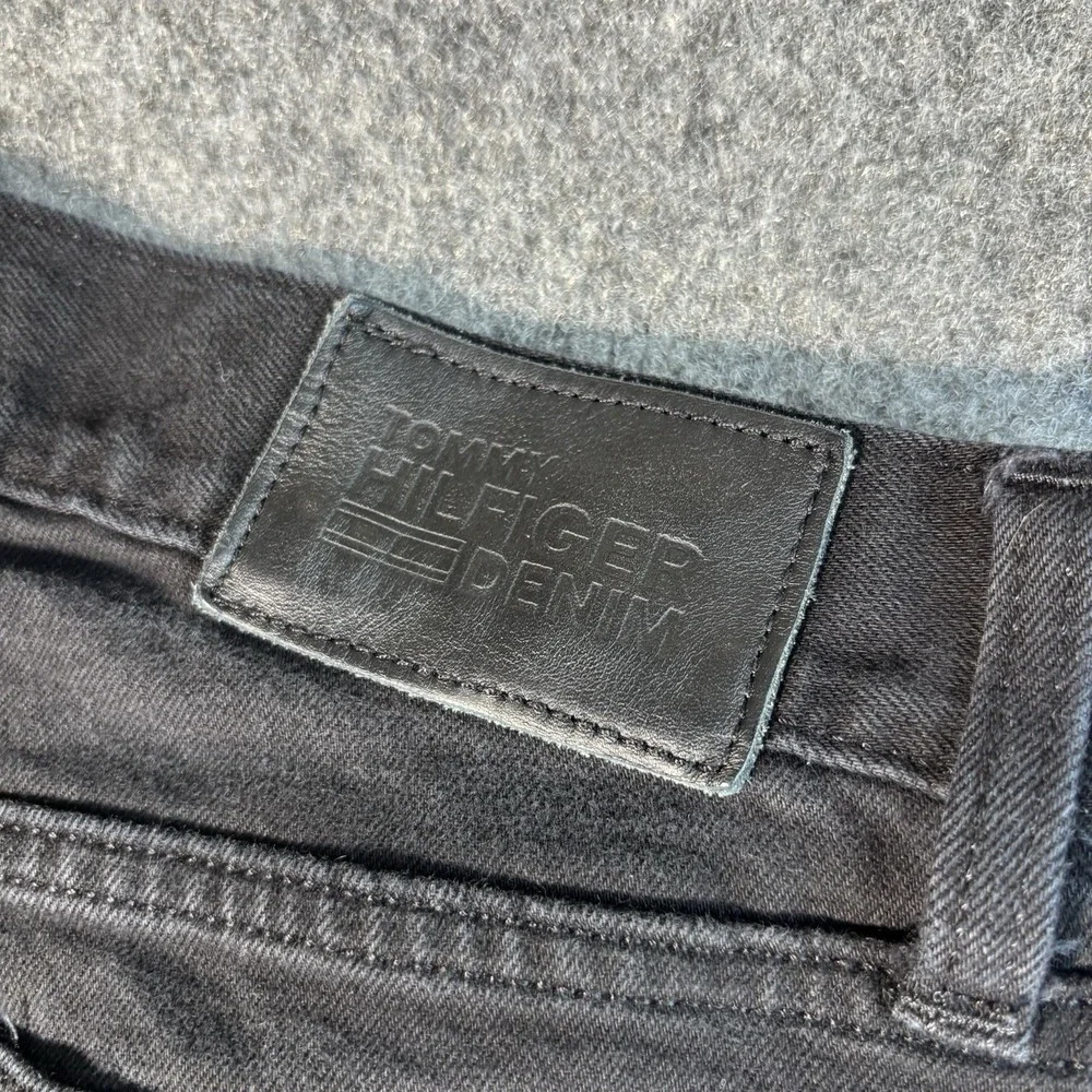 Tommy Hilfiger tag size